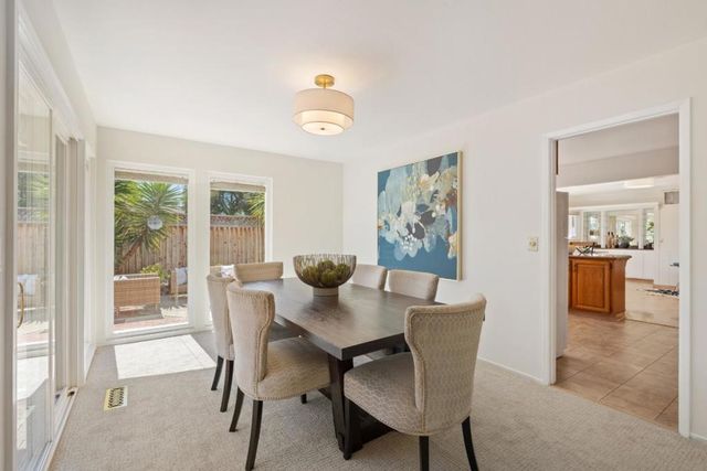 1102 Blue Lake Square, Mountain View, CA 94040