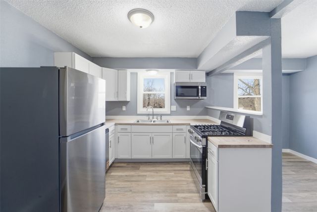 3910 Indianapolis Avenue, Des Moines, IA 50317