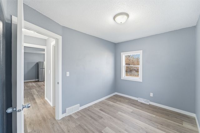 3910 Indianapolis Avenue, Des Moines, IA 50317