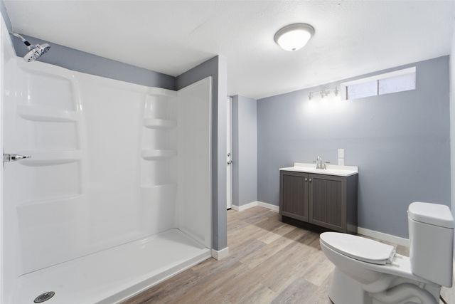 3910 Indianapolis Avenue, Des Moines, IA 50317