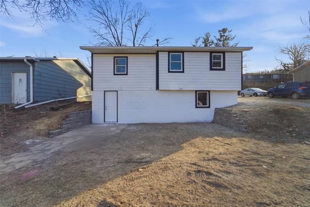 3910 Indianapolis Avenue, Des Moines, IA 50317