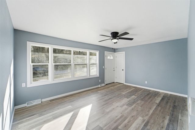 3910 Indianapolis Avenue, Des Moines, IA 50317