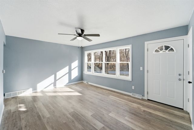 3910 Indianapolis Avenue, Des Moines, IA 50317