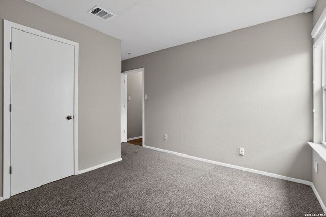 9527 Apple Ridge Ln, San Antonio, TX 78239