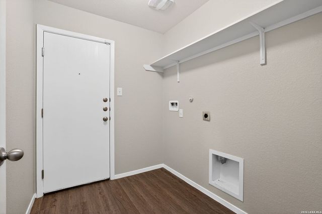 9527 Apple Ridge Ln, San Antonio, TX 78239