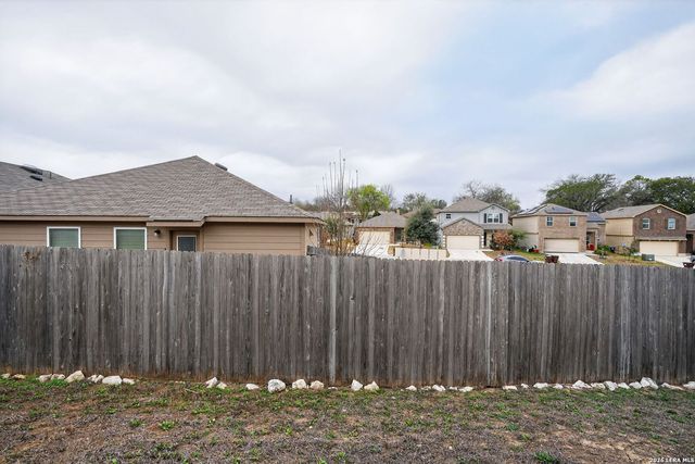 9527 Apple Ridge Ln, San Antonio, TX 78239