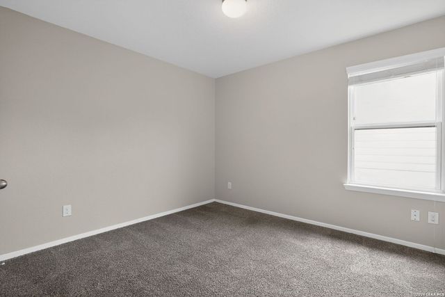 9527 Apple Ridge Ln, San Antonio, TX 78239