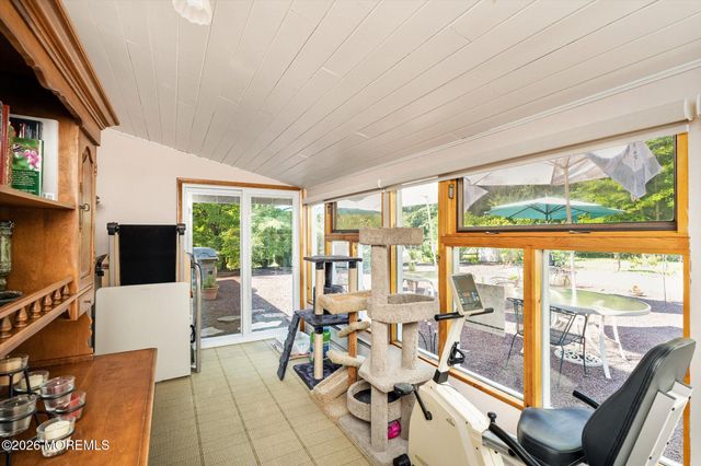 19 Highbridge Road, New Egypt, NJ 08533