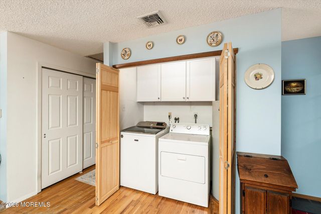 19 Highbridge Road, New Egypt, NJ 08533