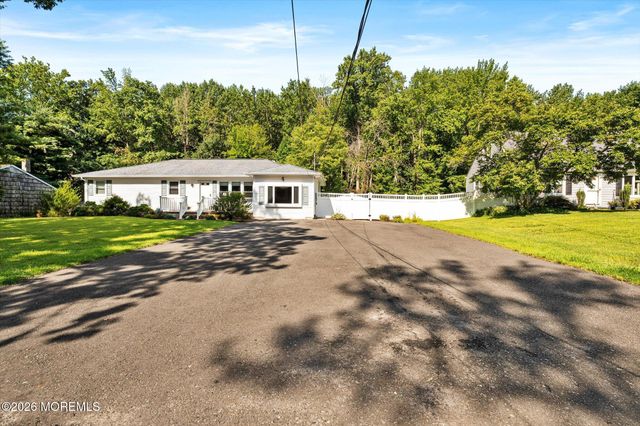 19 Highbridge Road, New Egypt, NJ 08533