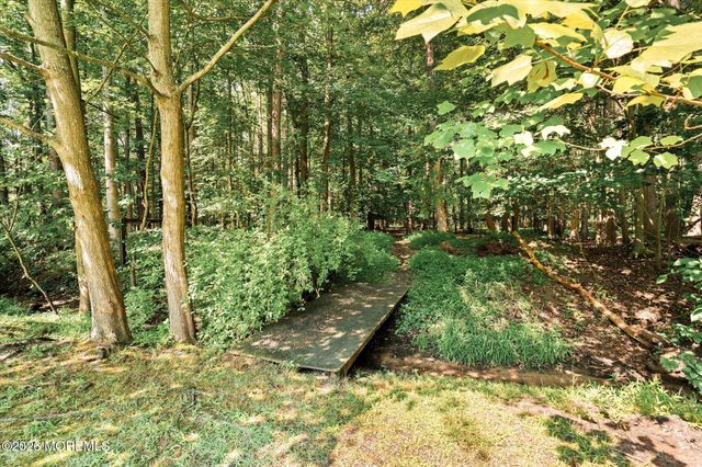 19 Highbridge Road, New Egypt, NJ 08533