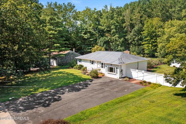 19 Highbridge Road, New Egypt, NJ 08533