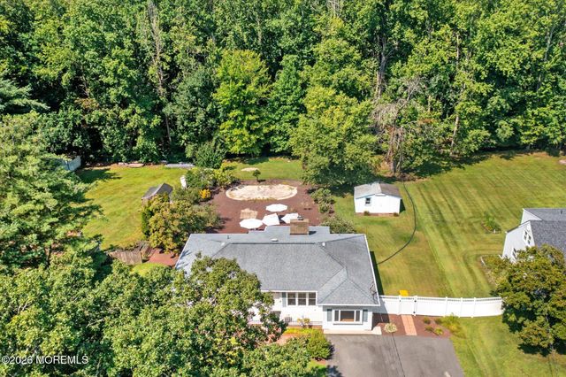 19 Highbridge Road, New Egypt, NJ 08533