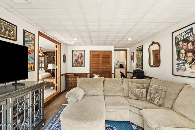 19 Highbridge Road, New Egypt, NJ 08533