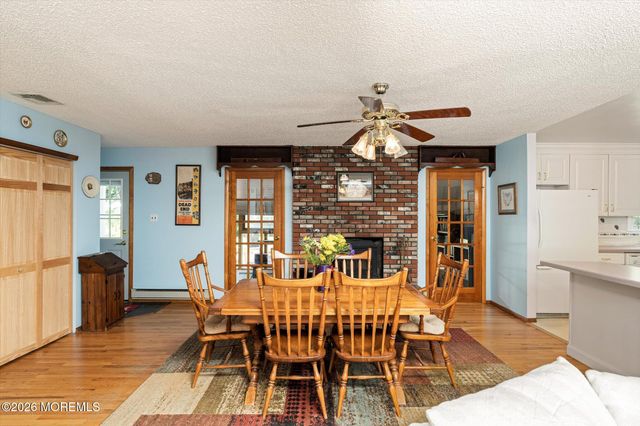 19 Highbridge Road, New Egypt, NJ 08533