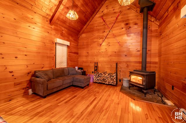 941 Fletcher Farm Road Road, Bloomingdale, NY 12913