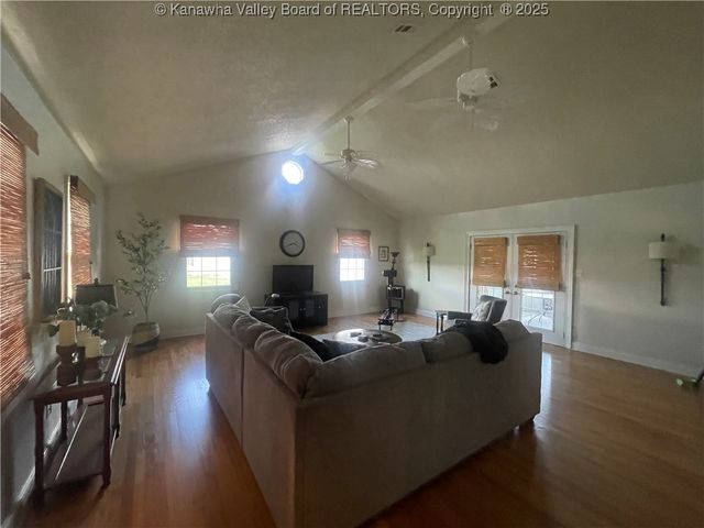 379 Straight Street, Evans, WV 25241