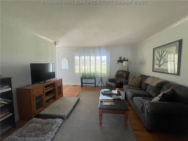 379 Straight Street, Evans, WV 25241