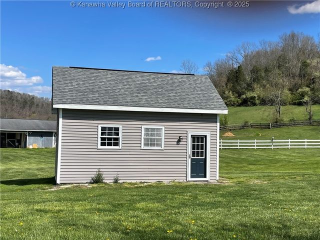 379 Straight Street, Evans, WV 25241