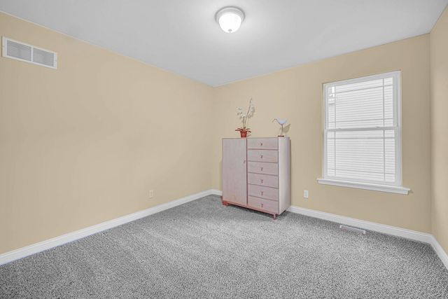 605 Hatch Lake Pkwy, Valparaiso, IN 46385