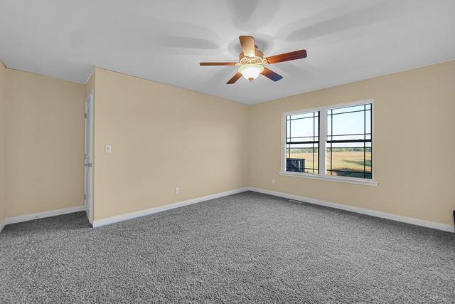 605 Hatch Lake Pkwy, Valparaiso, IN 46385