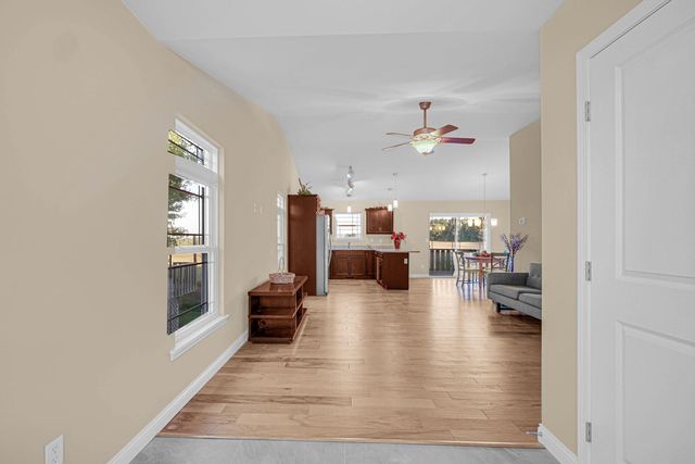 605 Hatch Lake Pkwy, Valparaiso, IN 46385