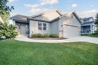 605 Hatch Lake Pkwy, Valparaiso, IN 46385