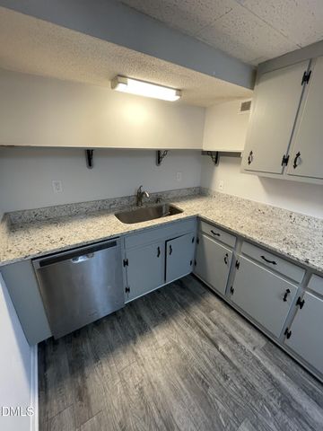 901 Marilyn Drive B, Raleigh, NC 27607