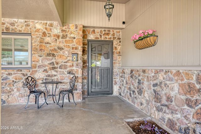 864 W TULSA Street, Chandler, AZ 85225