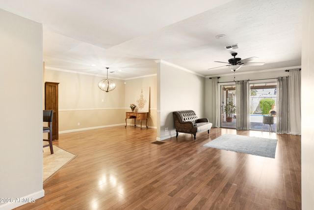 864 W TULSA Street, Chandler, AZ 85225