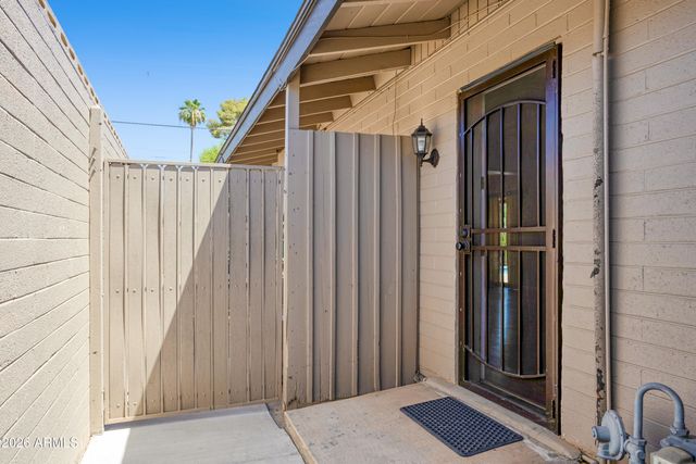 864 W TULSA Street, Chandler, AZ 85225