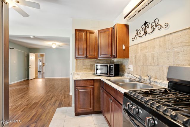 864 W TULSA Street, Chandler, AZ 85225