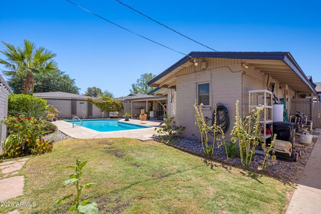 864 W TULSA Street, Chandler, AZ 85225