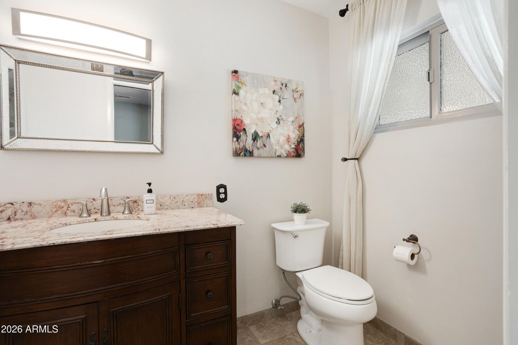Image 32 of property listing at 864 W TULSA Street, Chandler, AZ 85225
