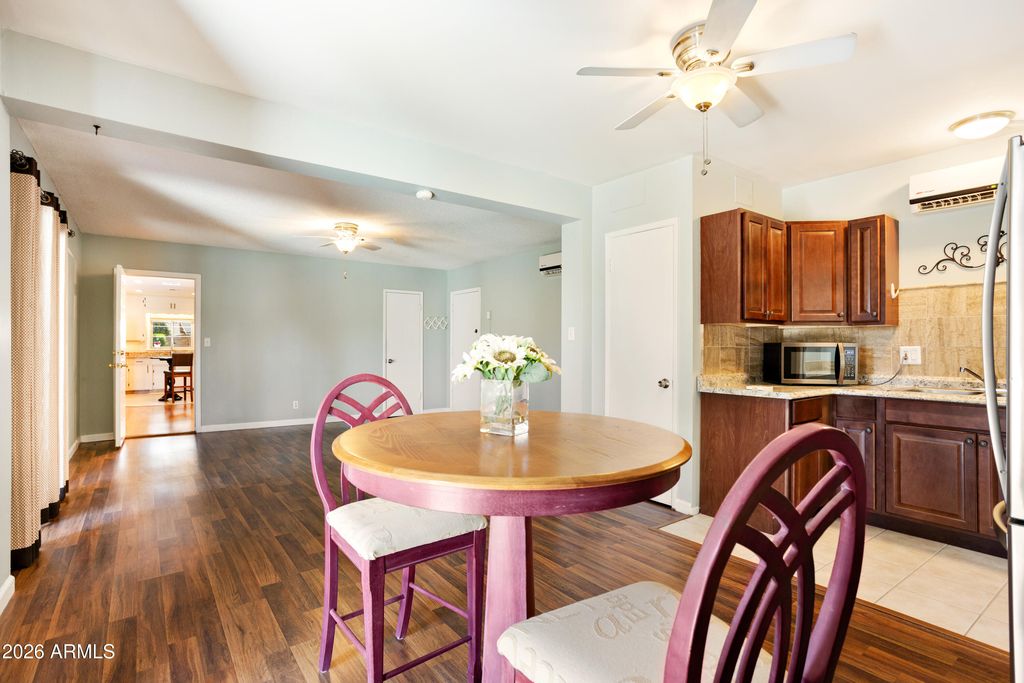 Image 38 of property listing at 864 W TULSA Street, Chandler, AZ 85225