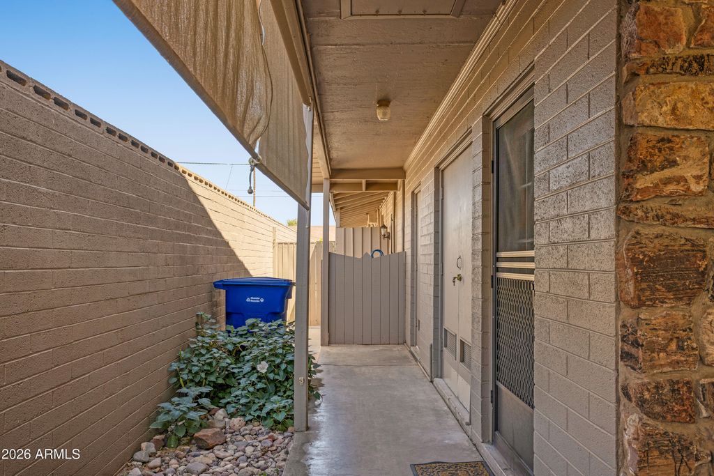 Image 52 of property listing at 864 W TULSA Street, Chandler, AZ 85225