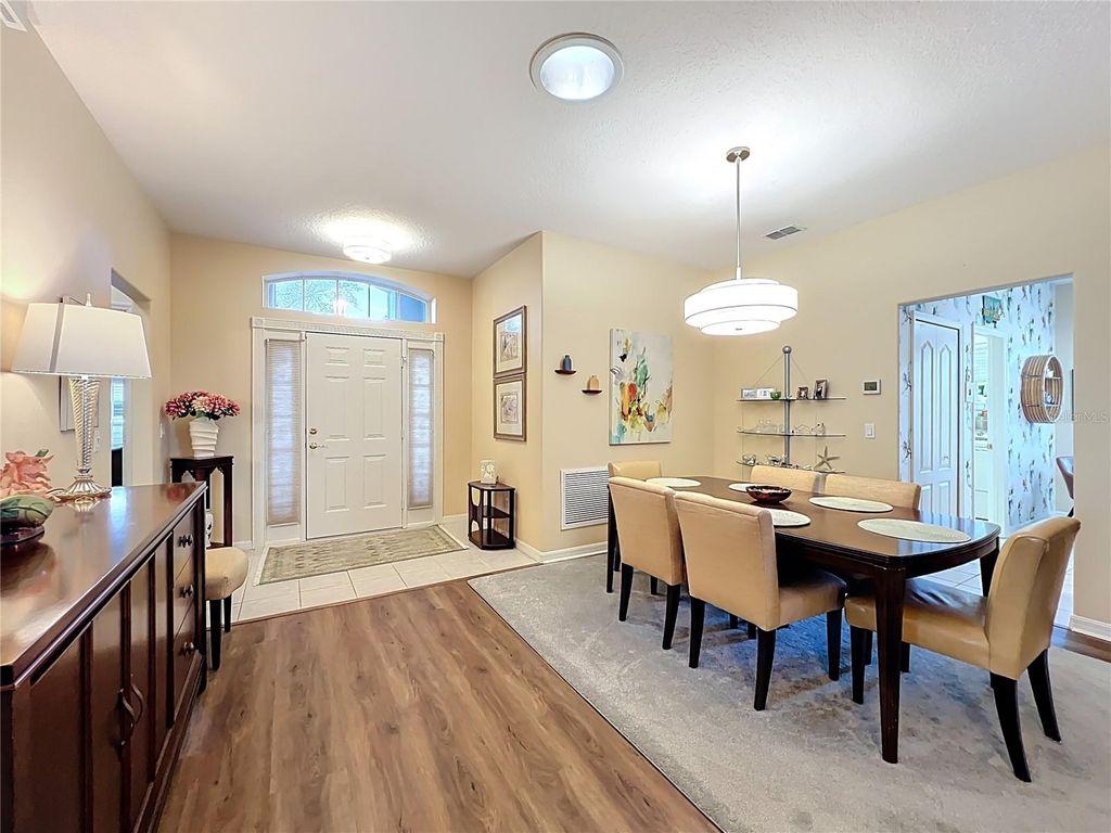 Image 12 of property listing at 4334 HAMMERSMITH DRIVE, Clermont, FL 34711