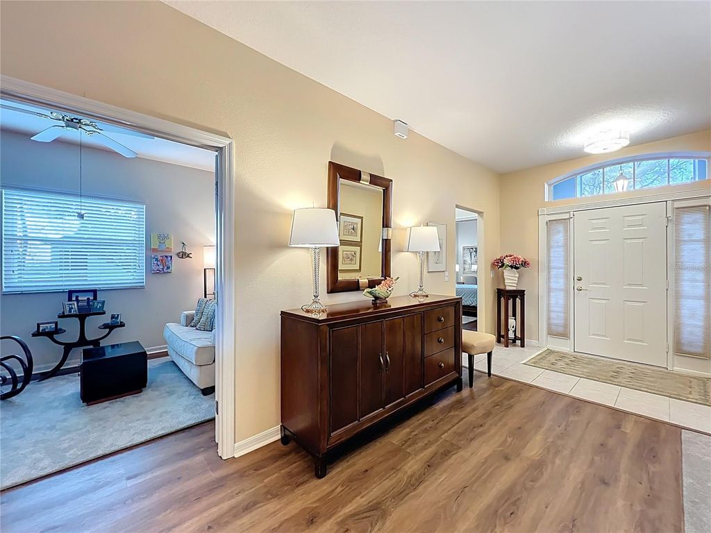 Image 13 of property listing at 4334 HAMMERSMITH DRIVE, Clermont, FL 34711