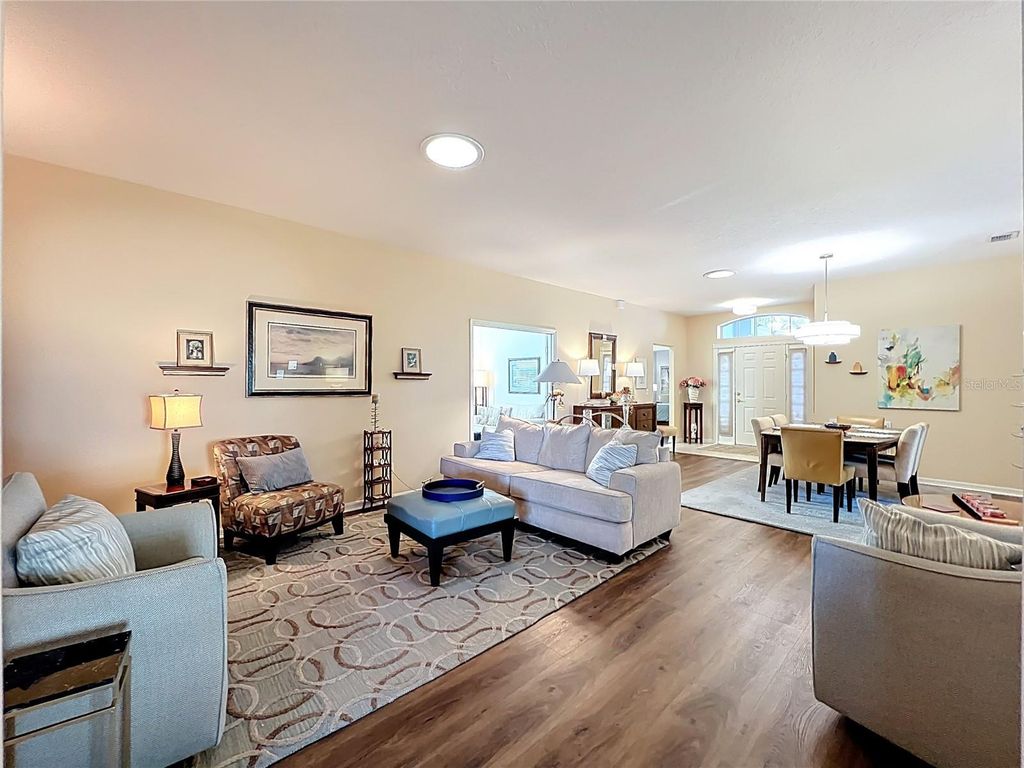 Image 19 of property listing at 4334 HAMMERSMITH DRIVE, Clermont, FL 34711