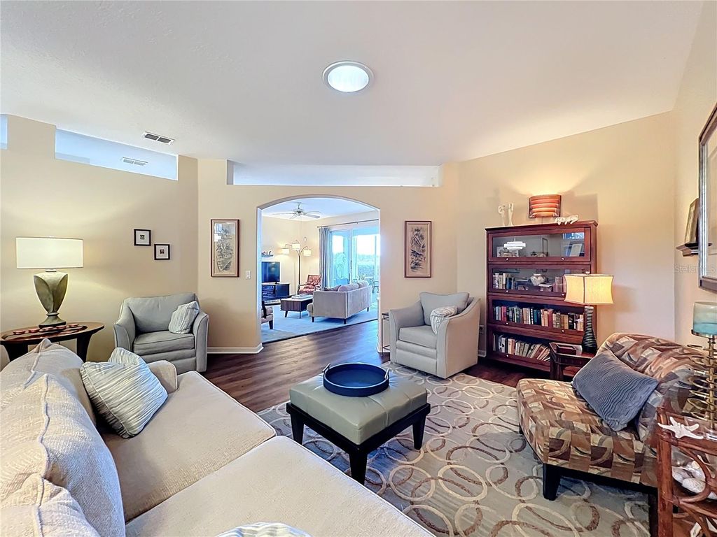 Image 20 of property listing at 4334 HAMMERSMITH DRIVE, Clermont, FL 34711