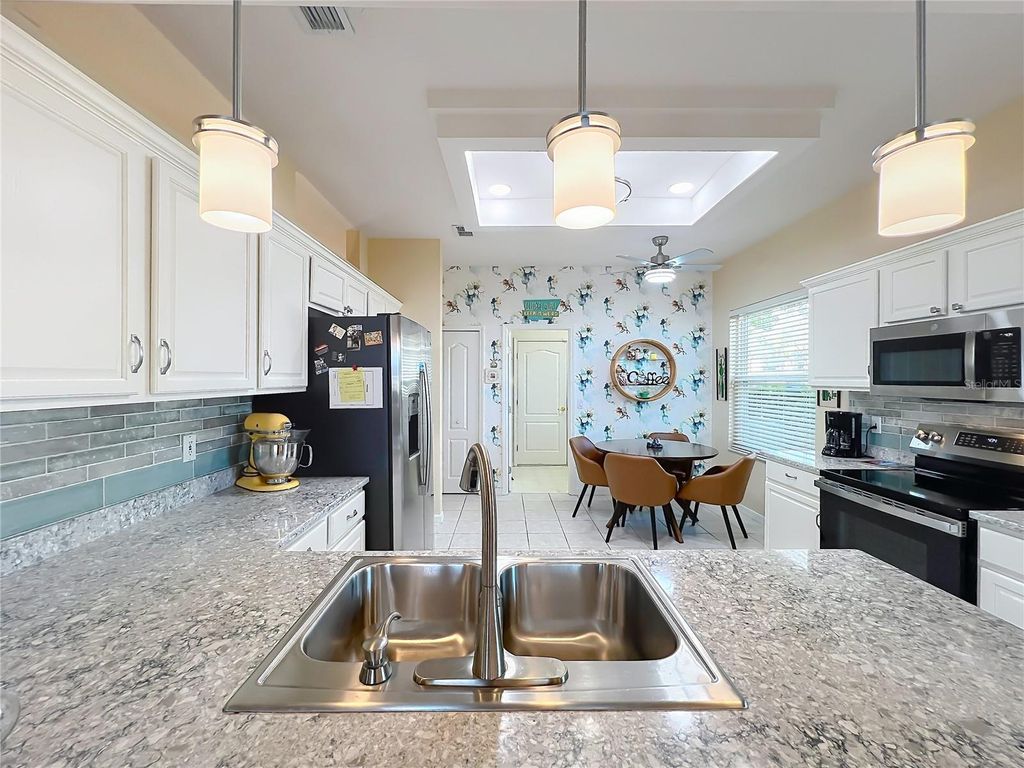 Image 25 of property listing at 4334 HAMMERSMITH DRIVE, Clermont, FL 34711