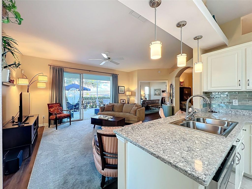 Image 27 of property listing at 4334 HAMMERSMITH DRIVE, Clermont, FL 34711