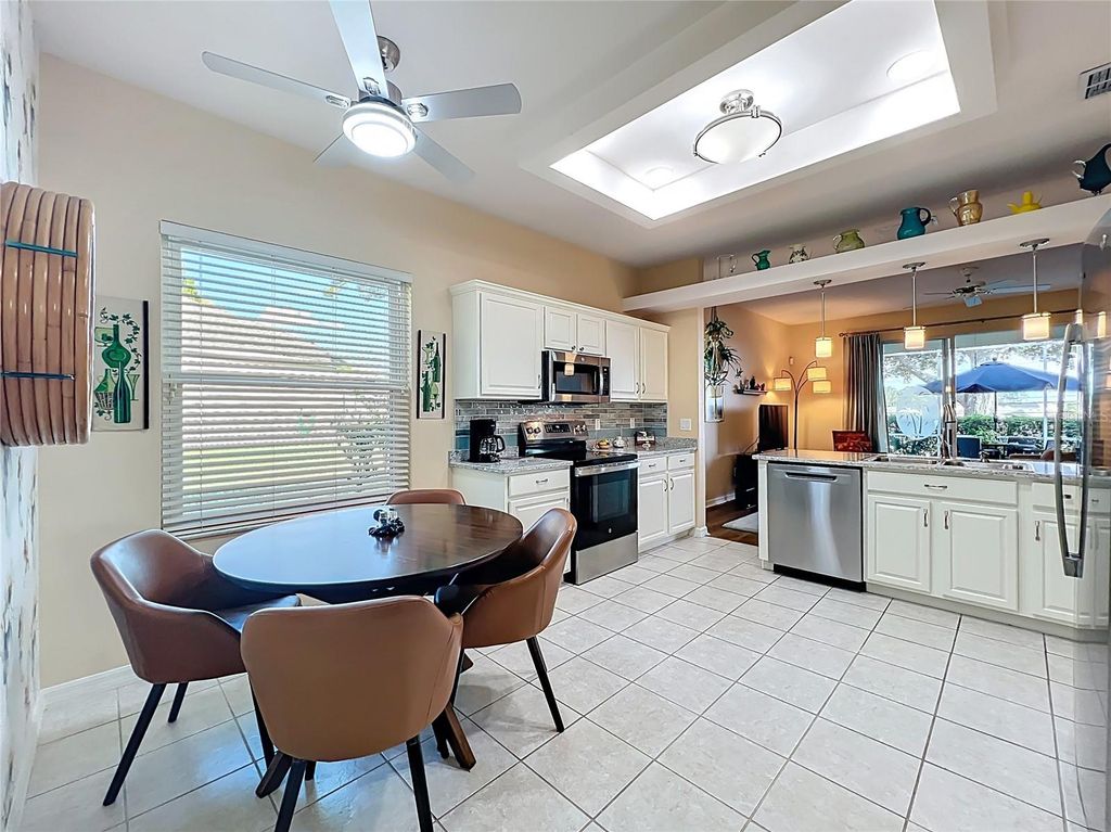 Image 30 of property listing at 4334 HAMMERSMITH DRIVE, Clermont, FL 34711