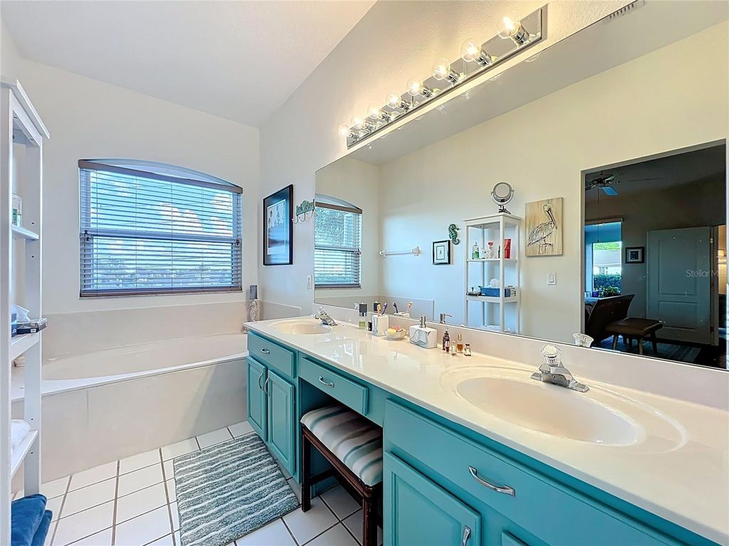 Image 40 of property listing at 4334 HAMMERSMITH DRIVE, Clermont, FL 34711