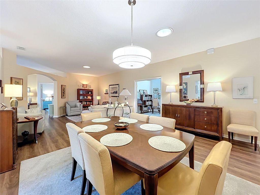 Image 10 of property listing at 4334 HAMMERSMITH DRIVE, Clermont, FL 34711