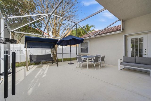 628 Stanton Dr, Weston, FL 33326