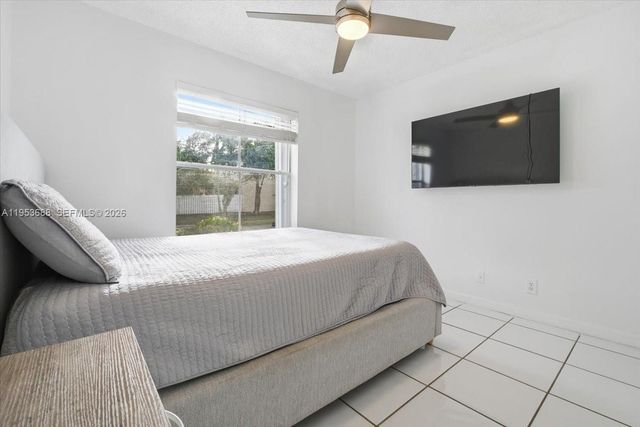 628 Stanton Dr, Weston, FL 33326