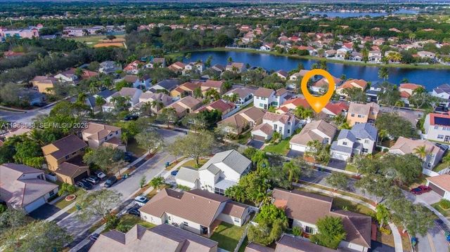 628 Stanton Dr, Weston, FL 33326