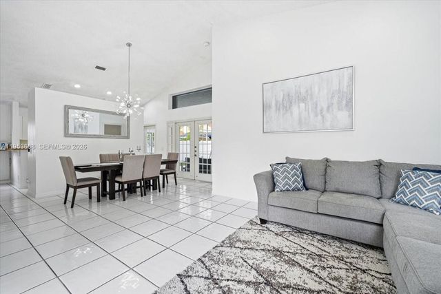 628 Stanton Dr, Weston, FL 33326