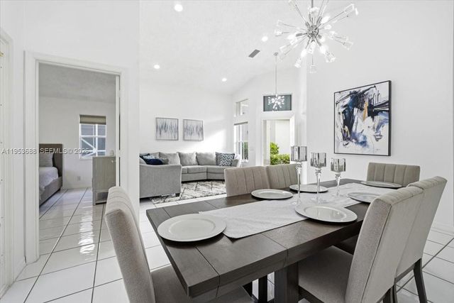 628 Stanton Dr, Weston, FL 33326